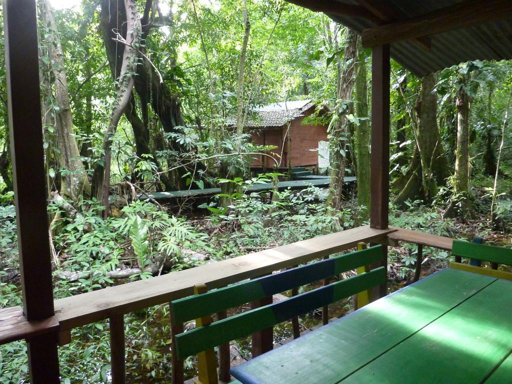 Hotel Casa Perico Rio Dulce Town Exterior foto