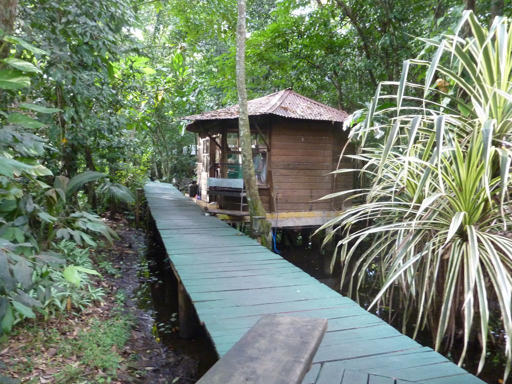 Hotel Casa Perico Rio Dulce Town Exterior foto